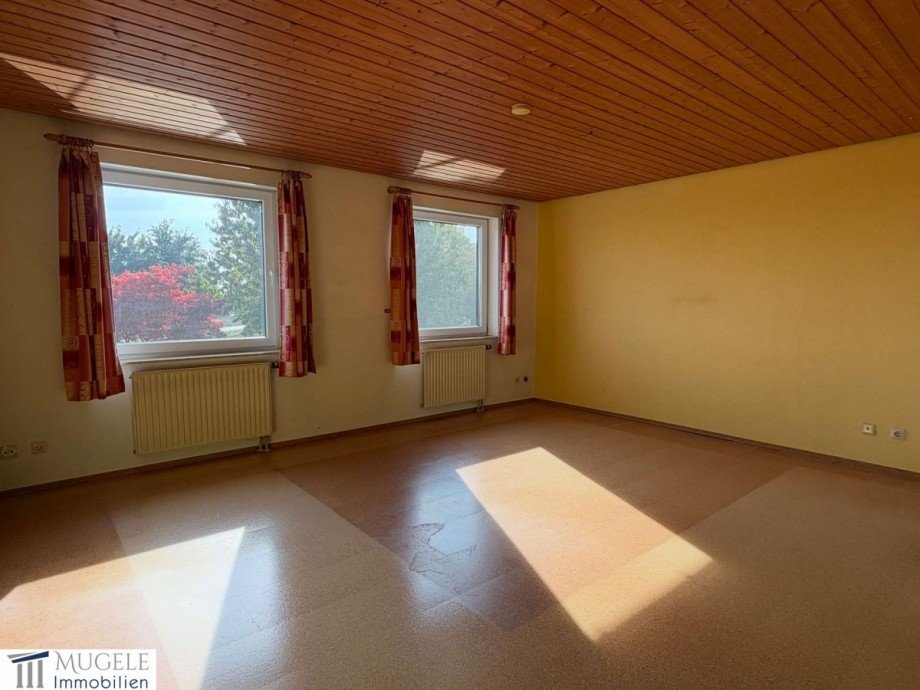 KInderzimmer/Schlafzimmer OG Reihenmittelhaus G�ufelden