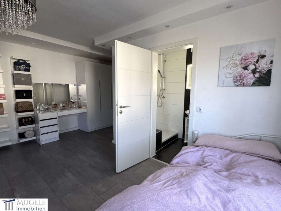 Schlafzimmer UG Einfamilienhaus Sch�mberg