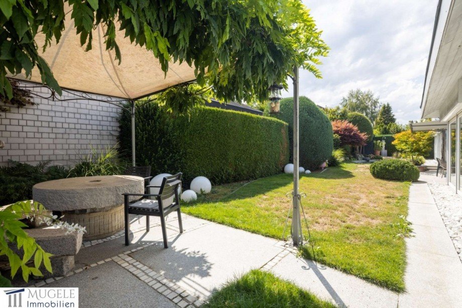 Terrasse mit Grillbereich Einfamilienhaus Nufringen