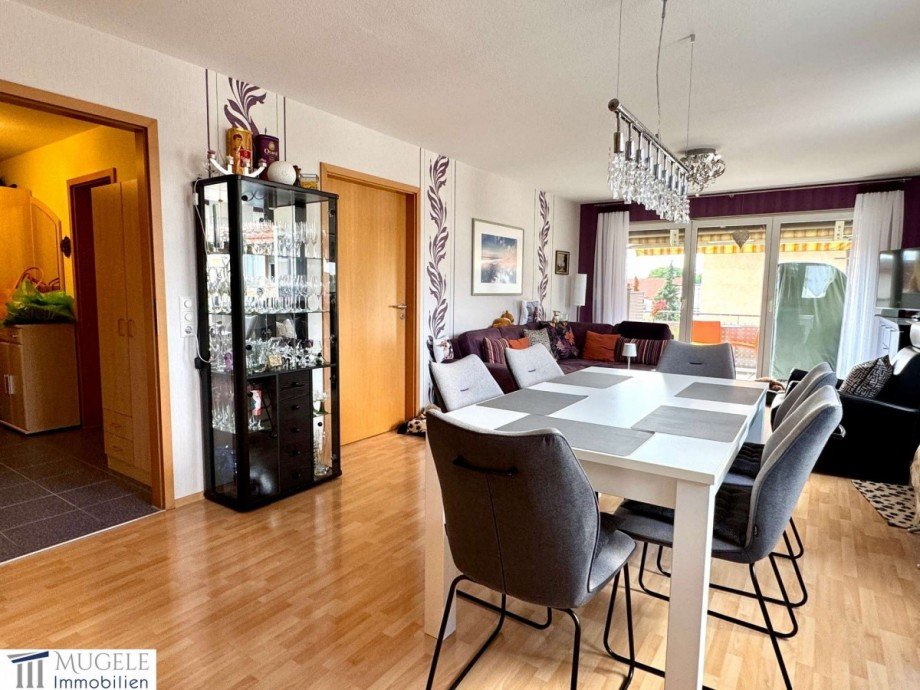 Ess/Wohnbereich Etagenwohnung G�ufelden