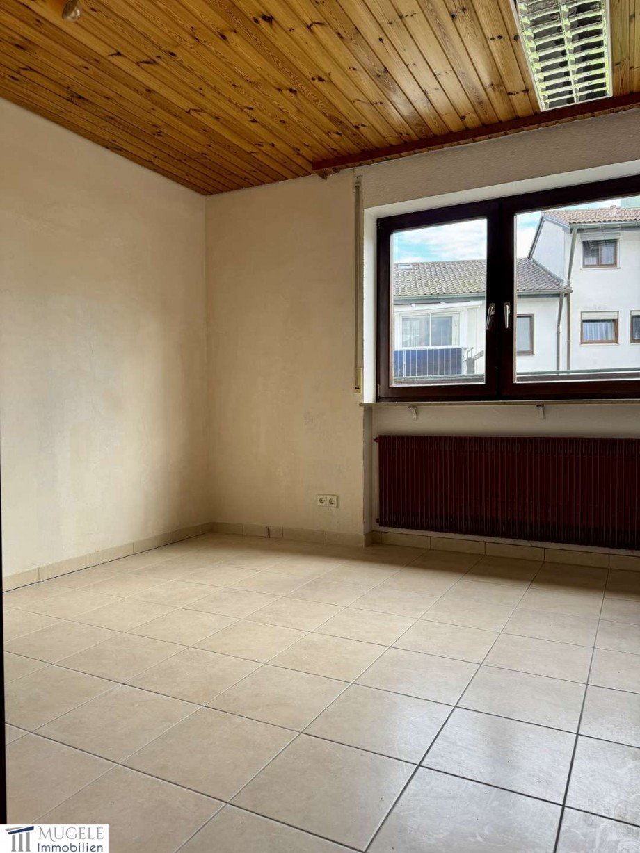 Arbeitszimmer/ Schlafzimmer 4EG Einfamilienhaus G�rtringen