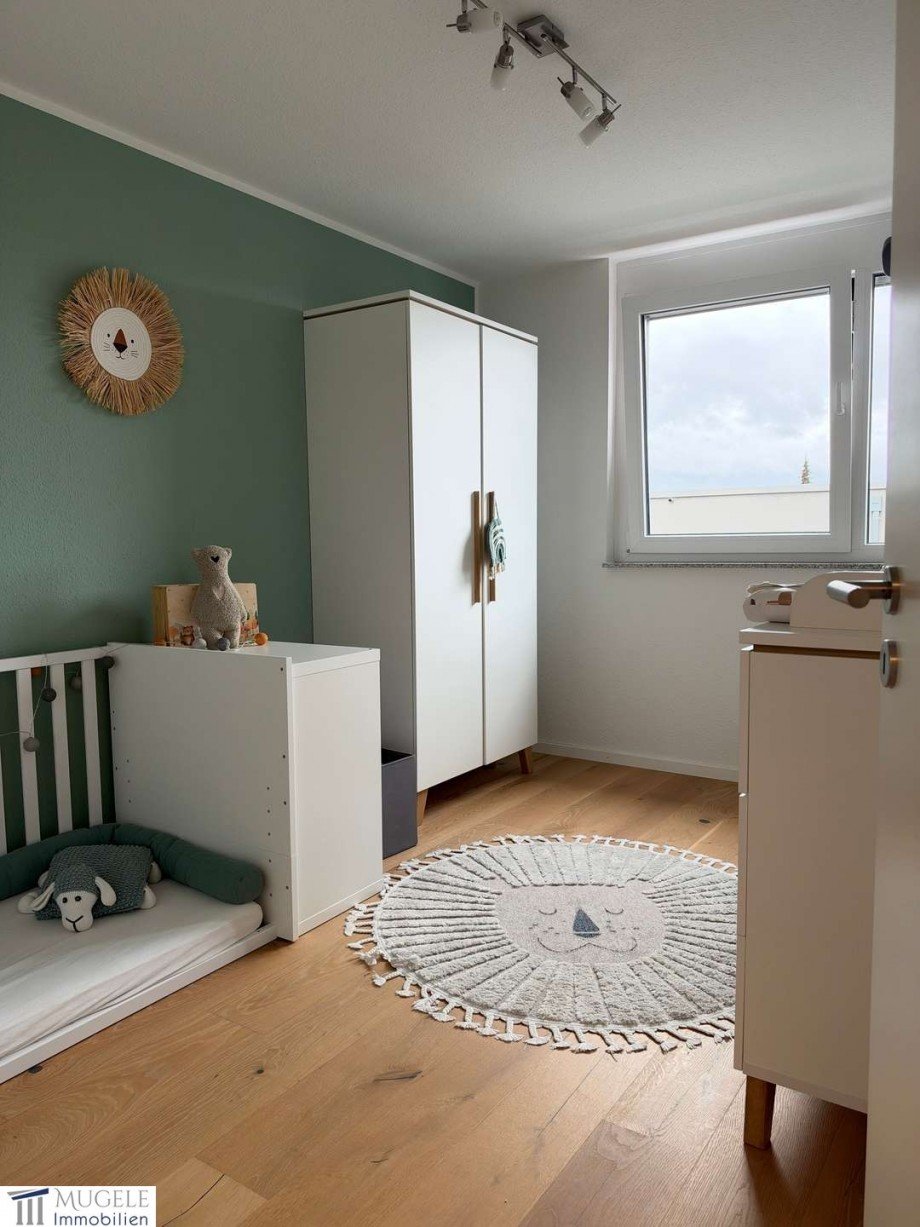 Kinderzimmer/ Arbeitszimmer Reihenhaus B�blingen