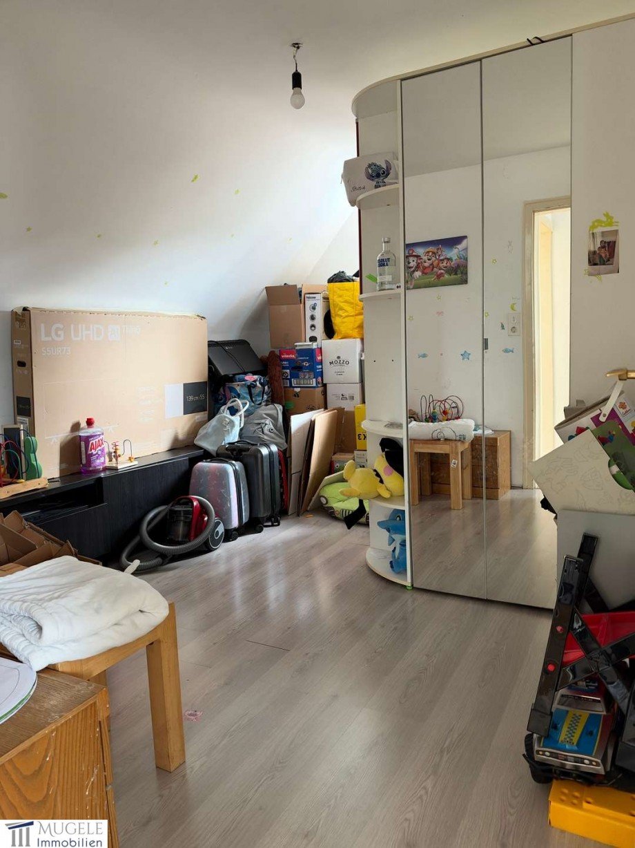 Schlafzimmer 2 Dachgeschosswohnung B�blingen