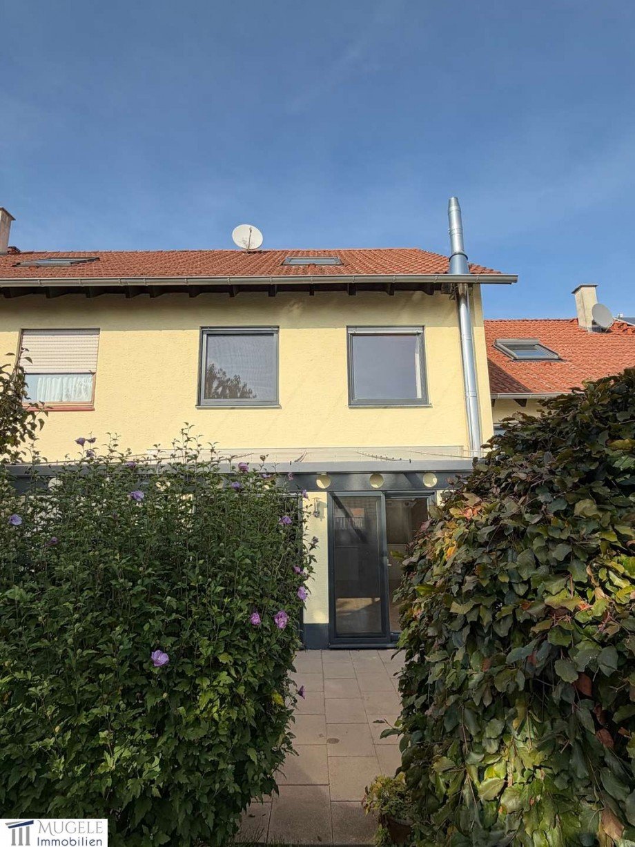 Hausansicht Reihenmittelhaus G�ufelden