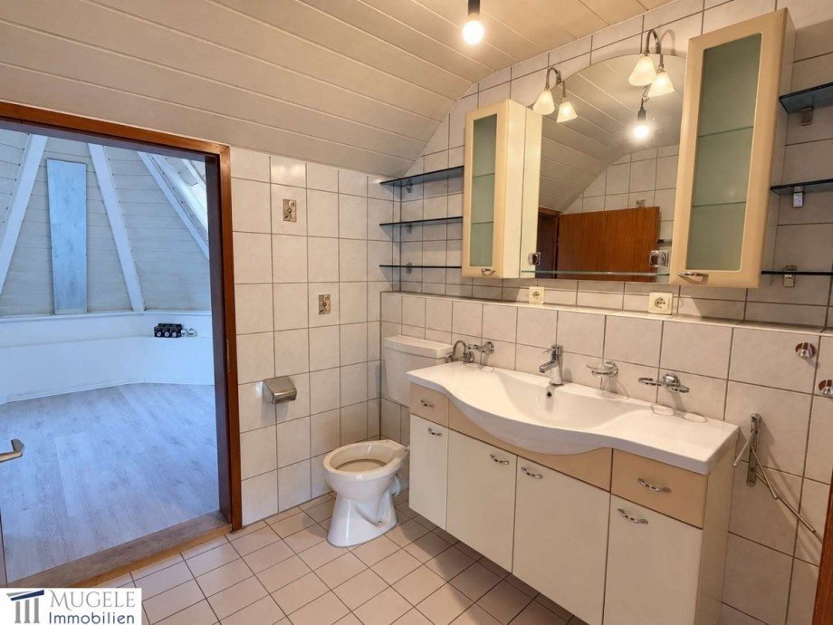 Badezimmer DG Maisonettewohnung G�rtringen