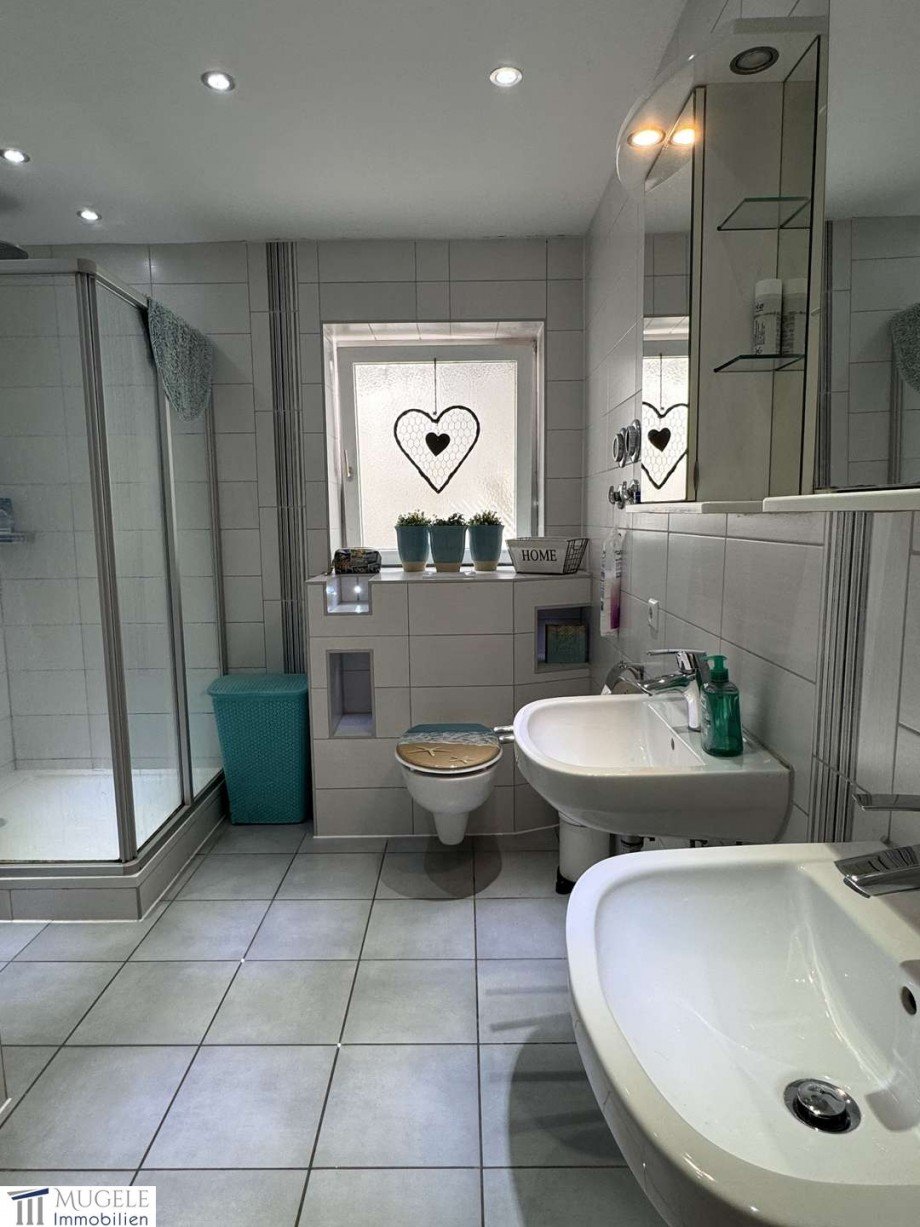 Badezimmer UG Einfamilienhaus Sch�mberg