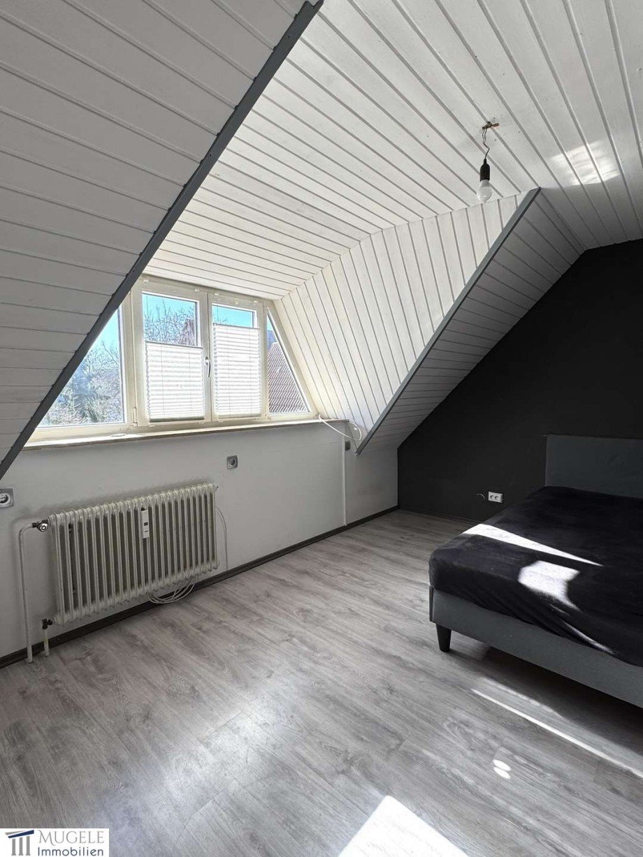 Kinderzimmer DG Maisonettewohnung G�rtringen