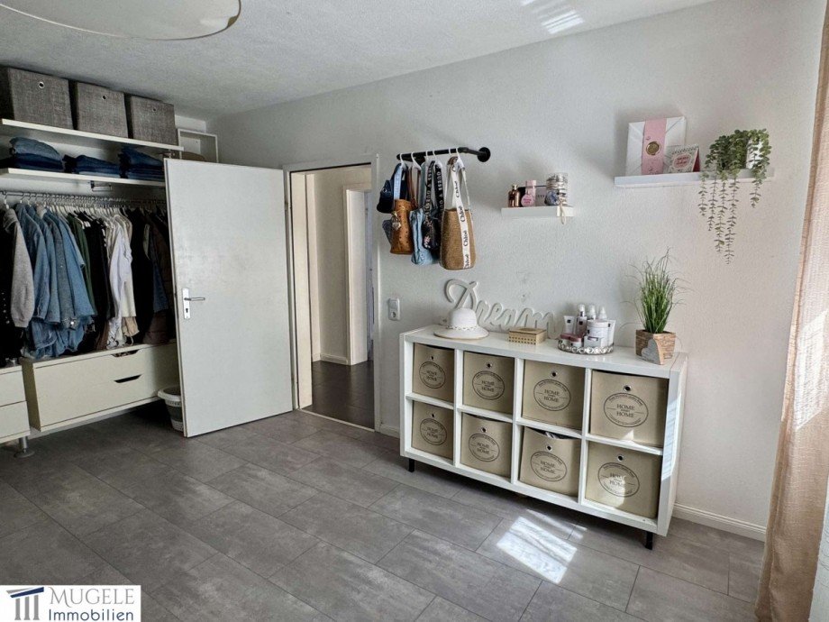 Schlafzimmer UG Einfamilienhaus Sch�mberg