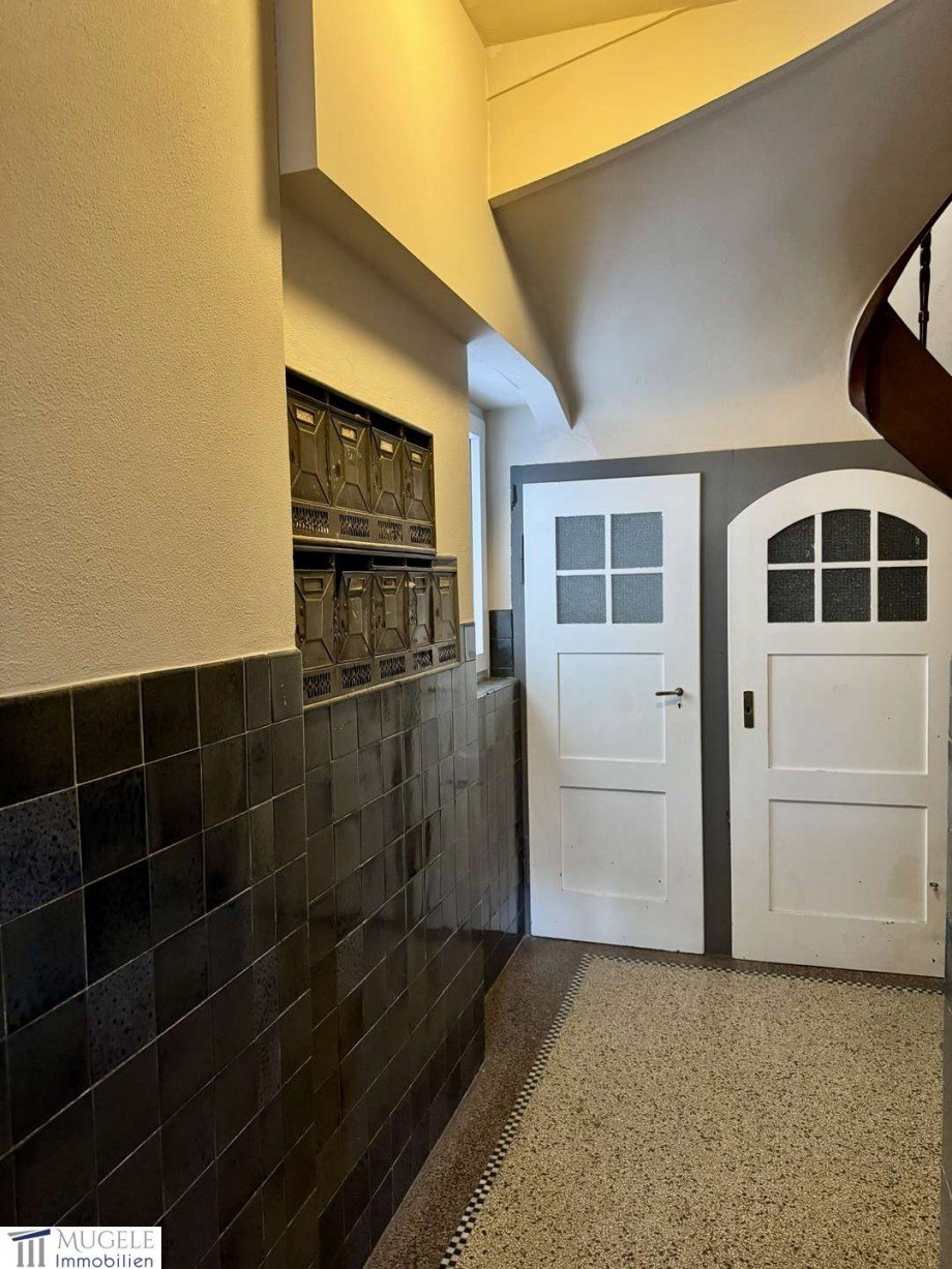Hauseingang Etagenwohnung Stuttgart