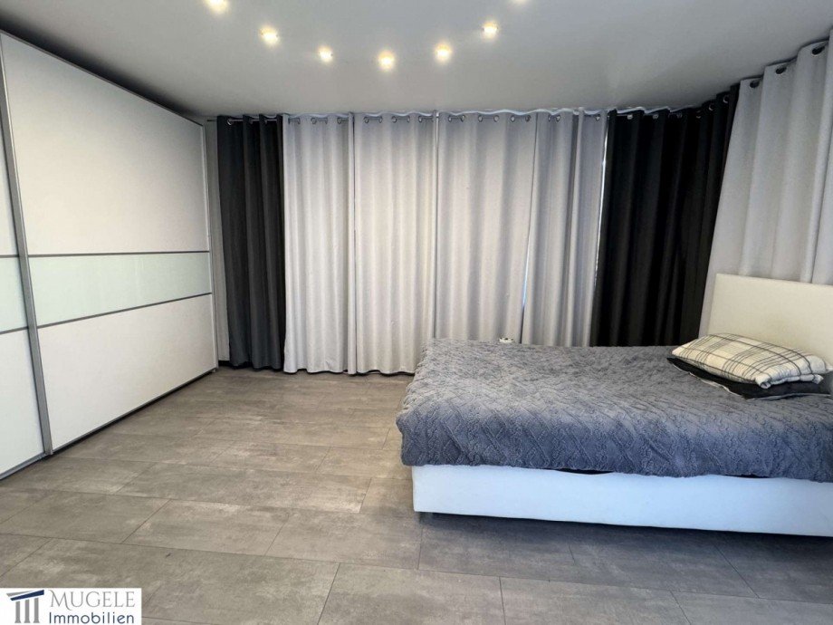 Schlafzimmer EG Einfamilienhaus Sch�mberg