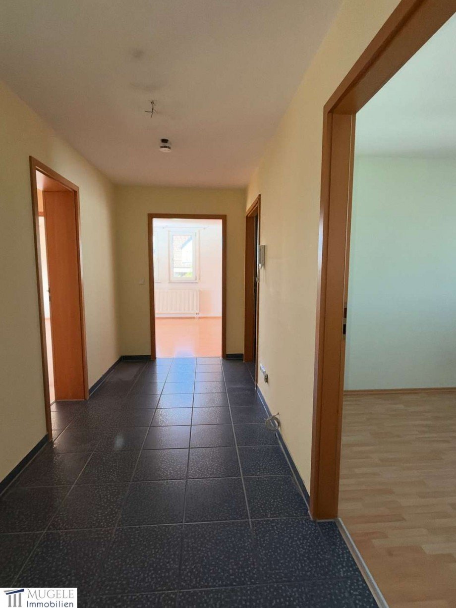 Flur Etagenwohnung G�ufelden