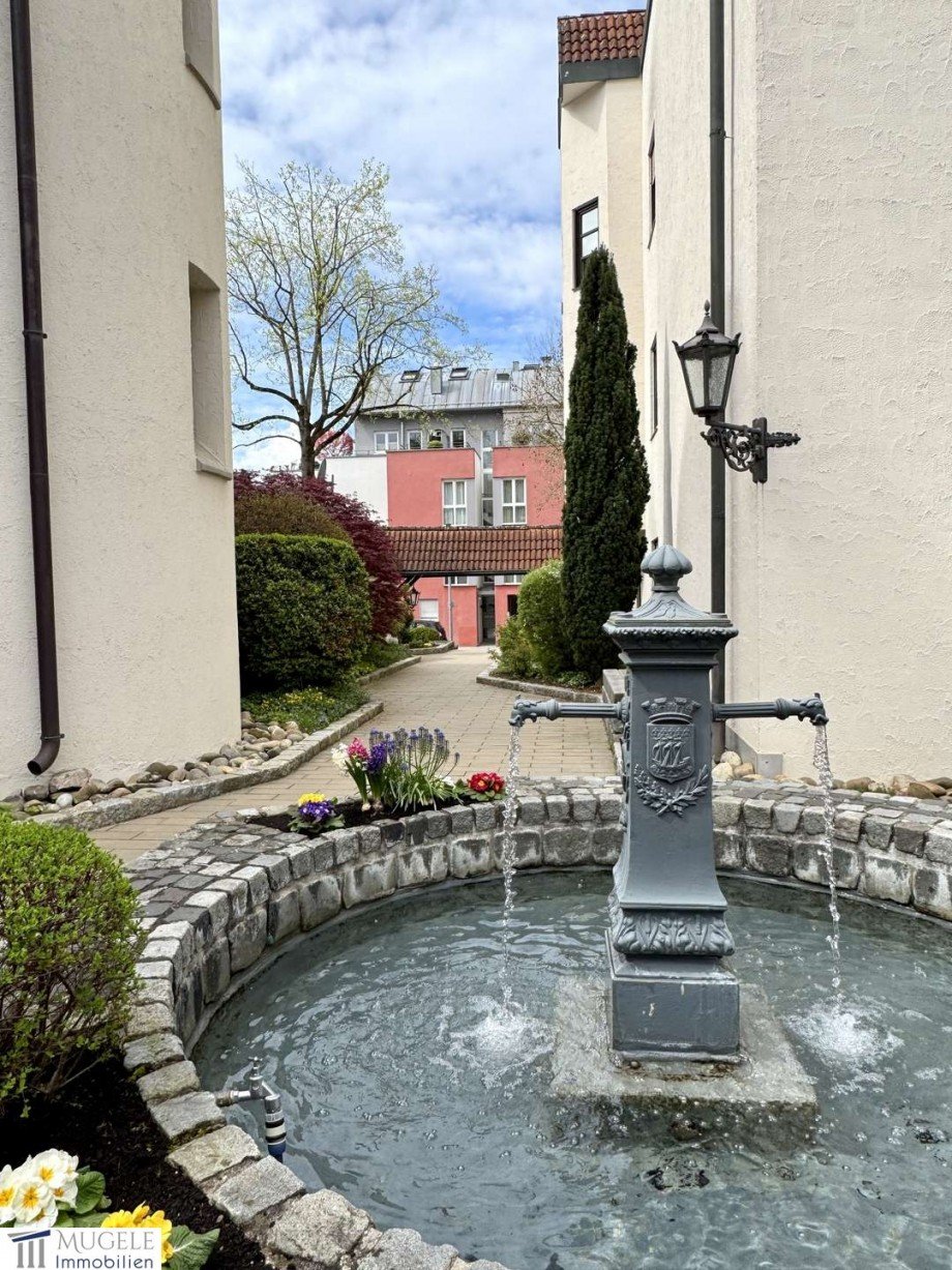 Eingangsbereich/ Innenhof Etagenwohnung Sindelfingen