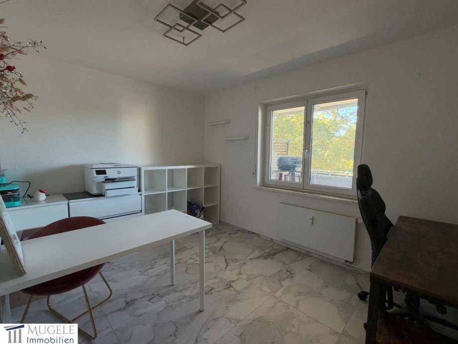 Kinderzimmer/B�ro Etagenwohnung B�blingen