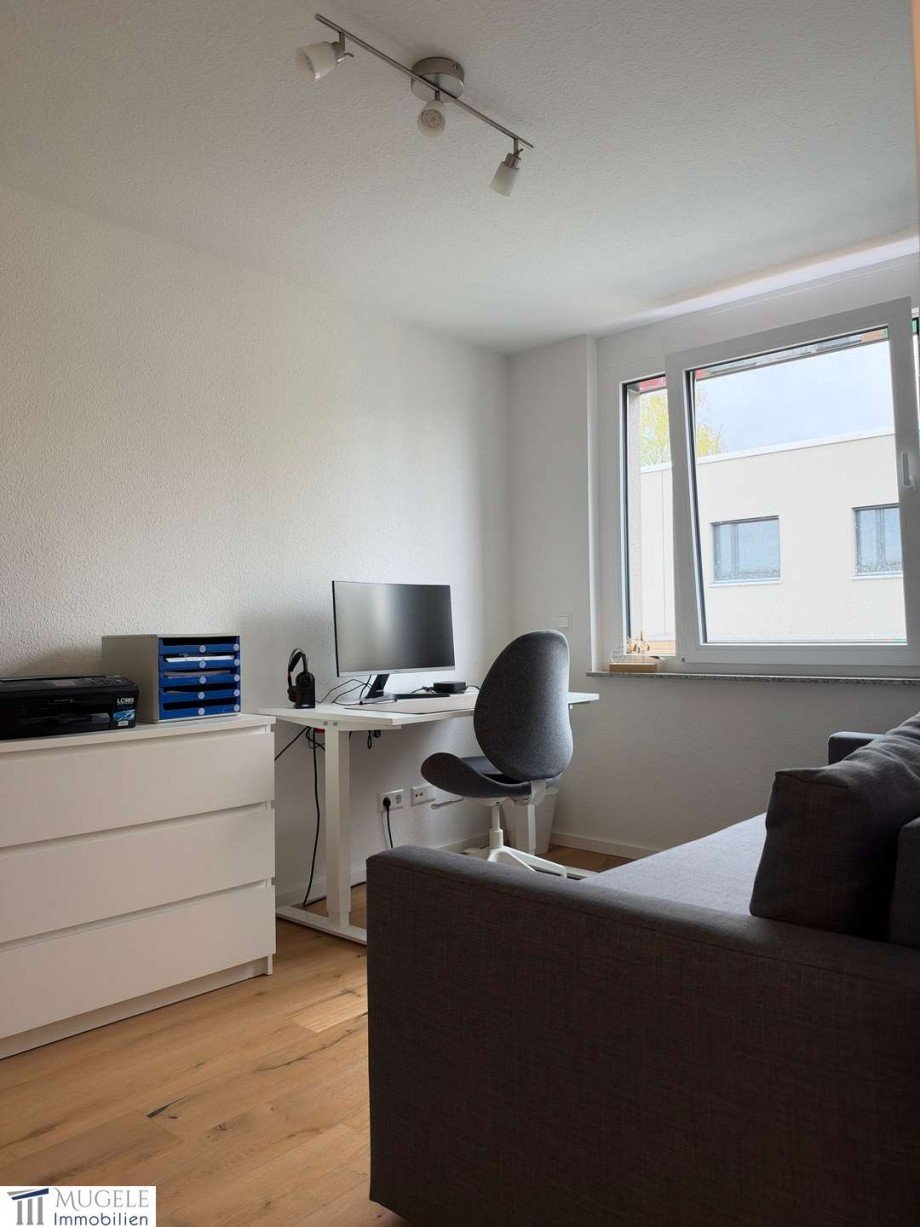 Kinderzimmer/ Arbeitszimmer Reihenhaus B�blingen